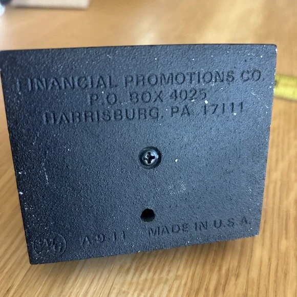 1976 Cast Iron Liberty Bell Coin Bank Harrisburg, PA - Picture 5 of 6